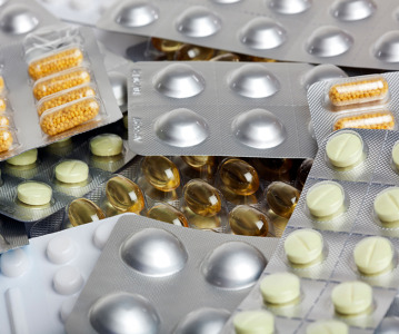 Drugmakers pledge faster, more equitable medicine access in Europe