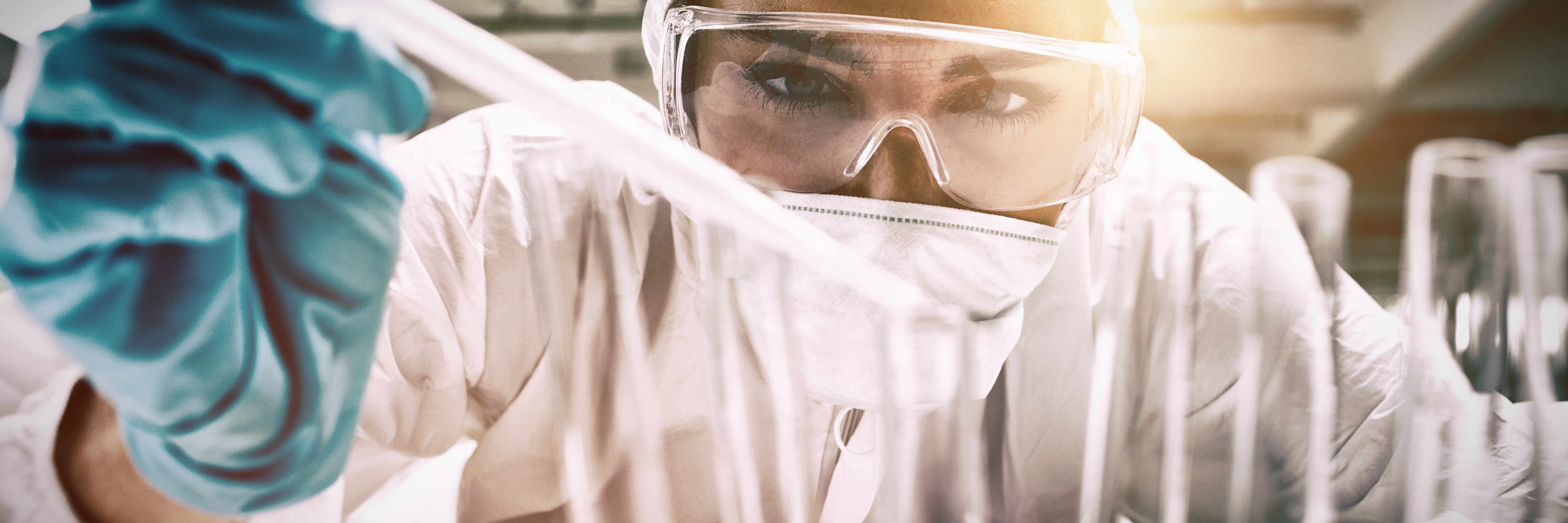 Flyer OFI Pharma and Medical Devices