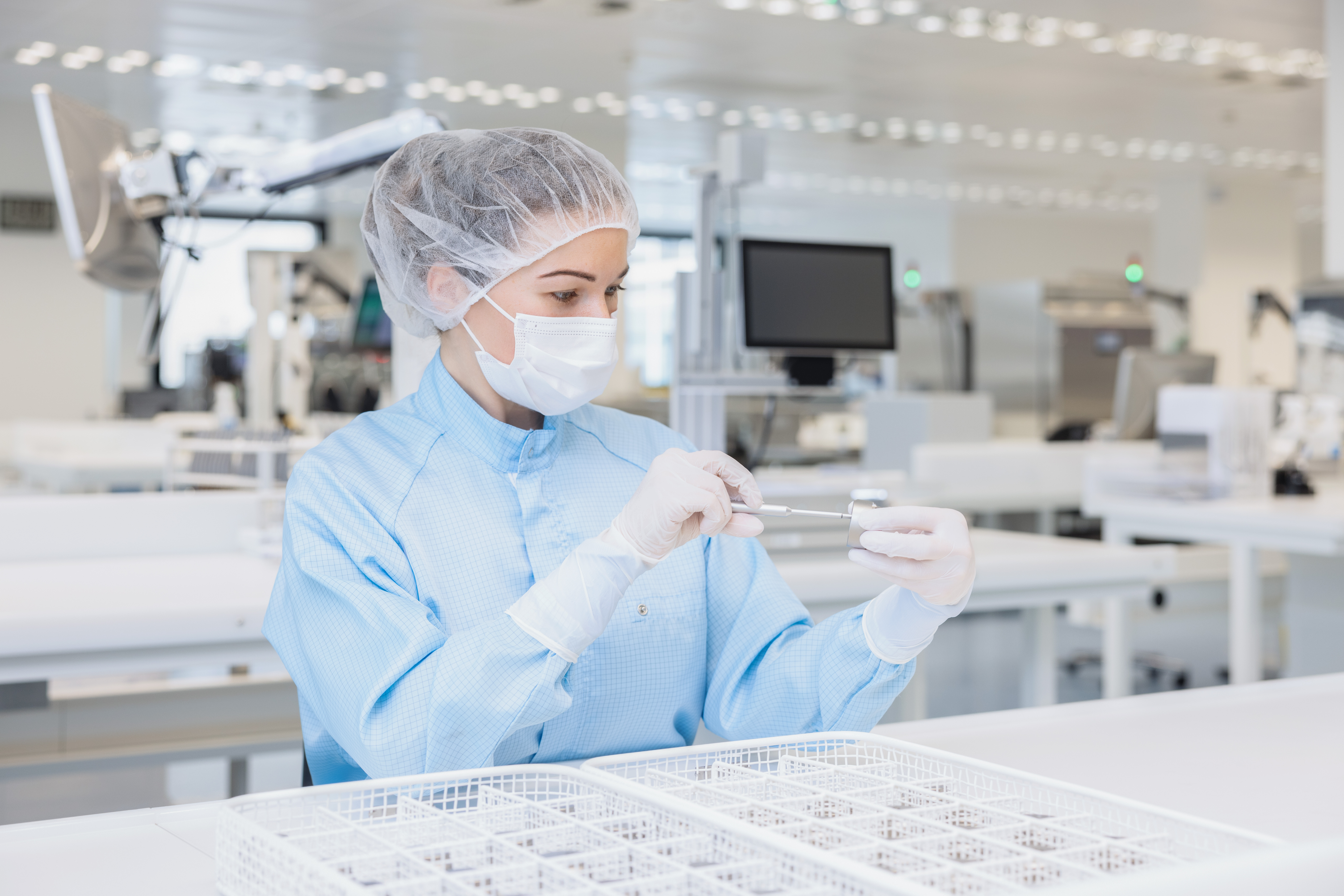Contract Packaging Medical - Assembling Implant
