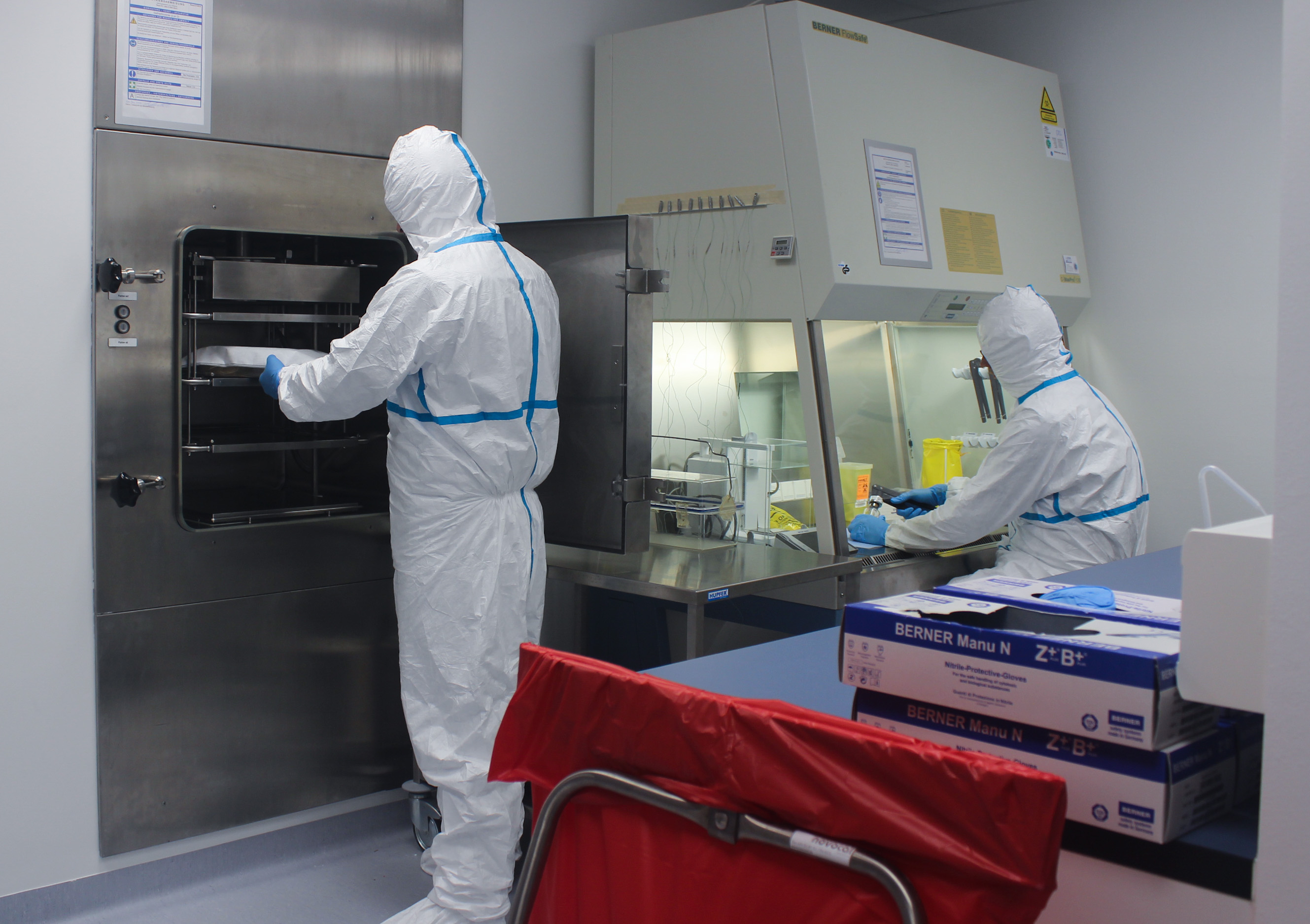 Cytotoxic safety laboratories