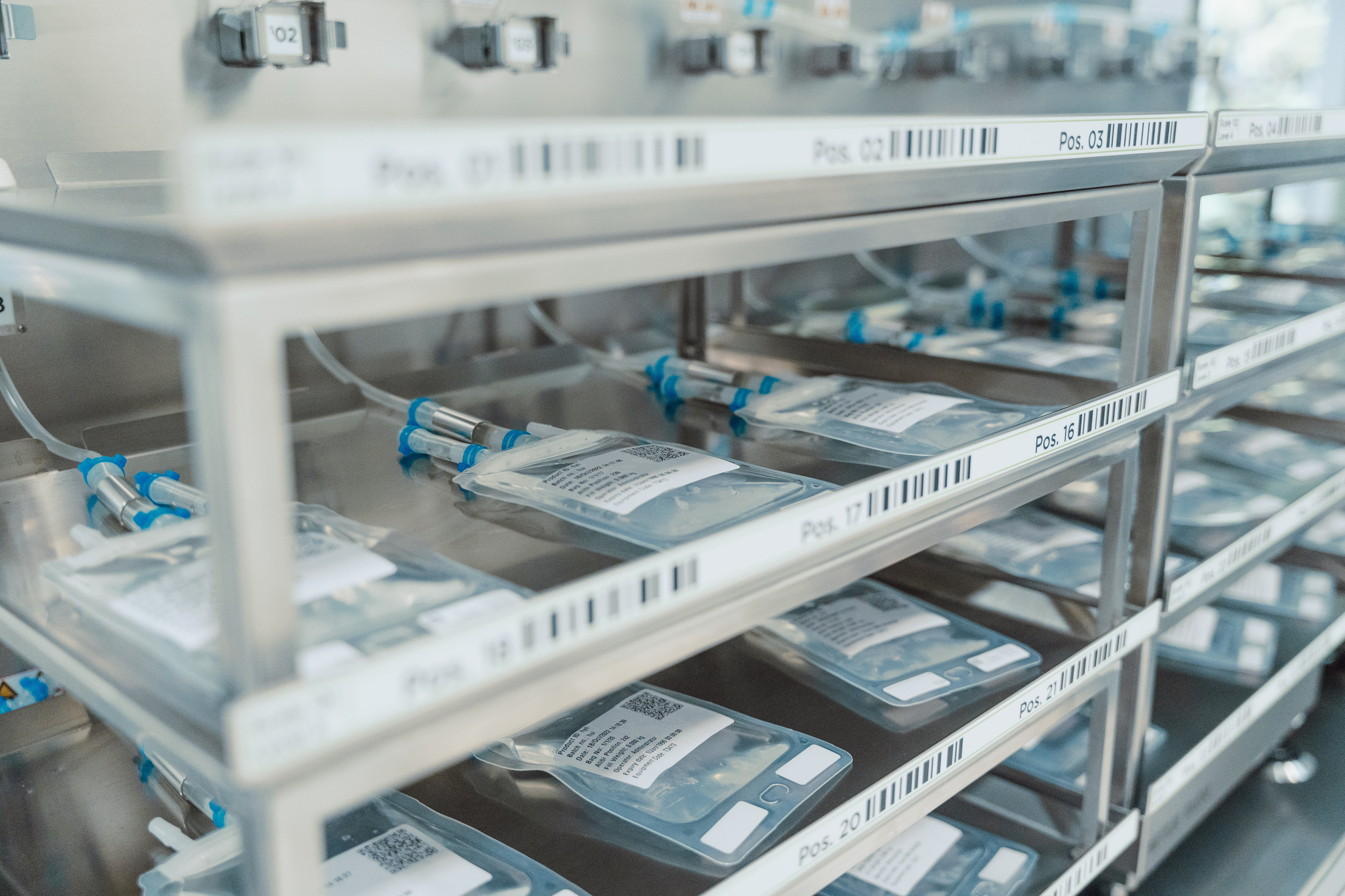 Fluid management for small volumes
