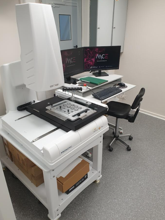 Machine for checking measurements