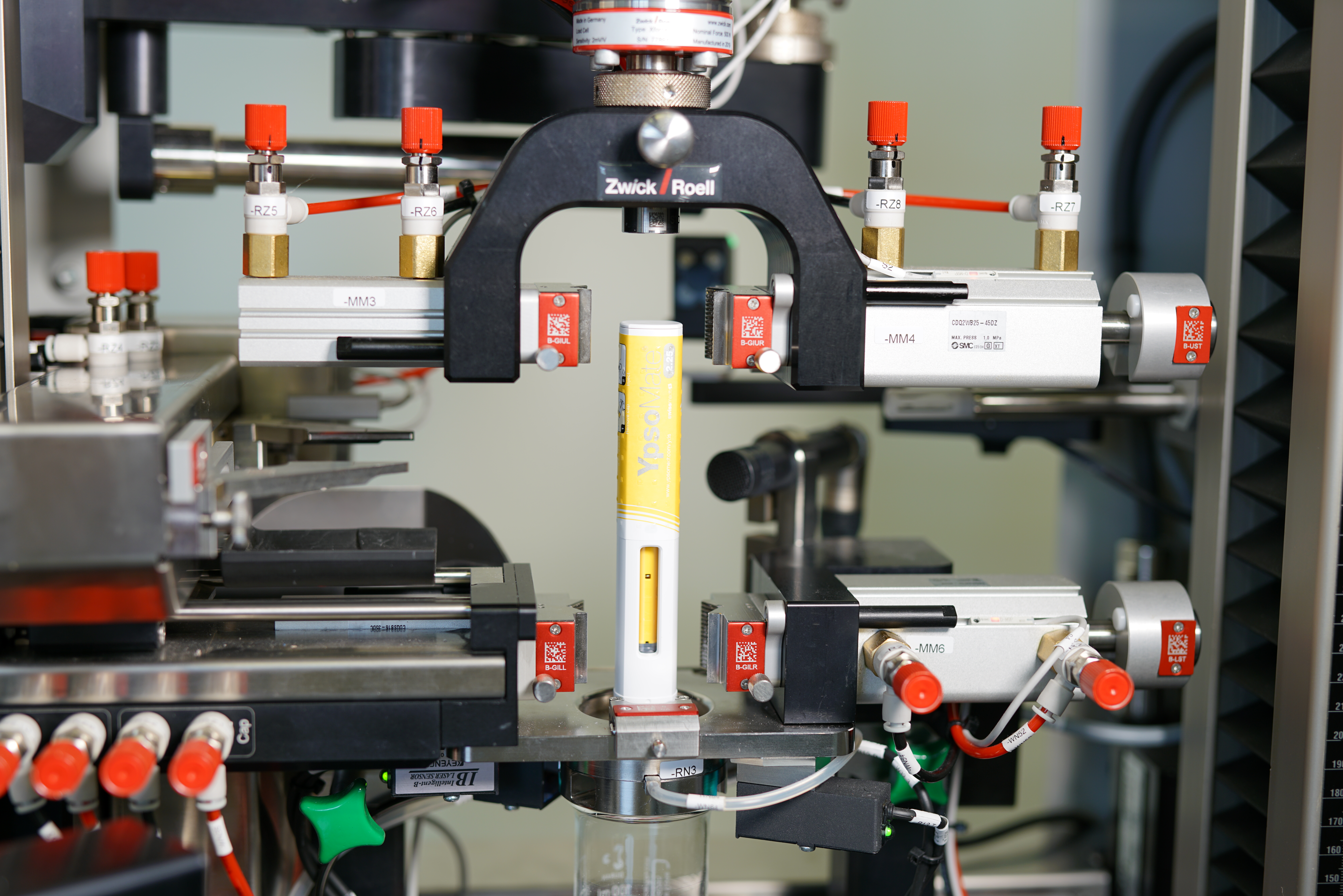 The ZwickRoell autoinjector testing solution: One system for all regulatory-relevant outputs