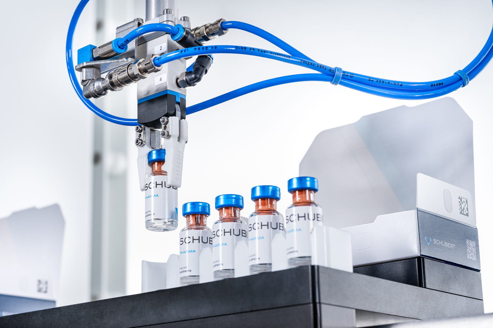 A vial machine for different formats 3
