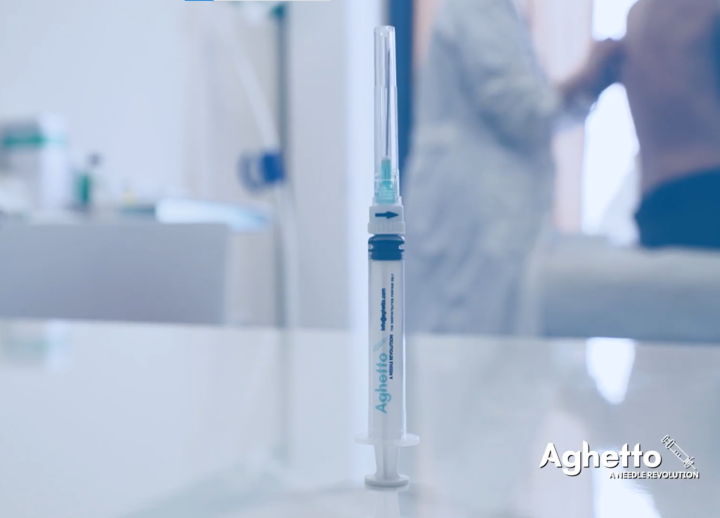 Aghetto - THE NEW SYRINGE USABLE WITH ONLY ONE HAND 1