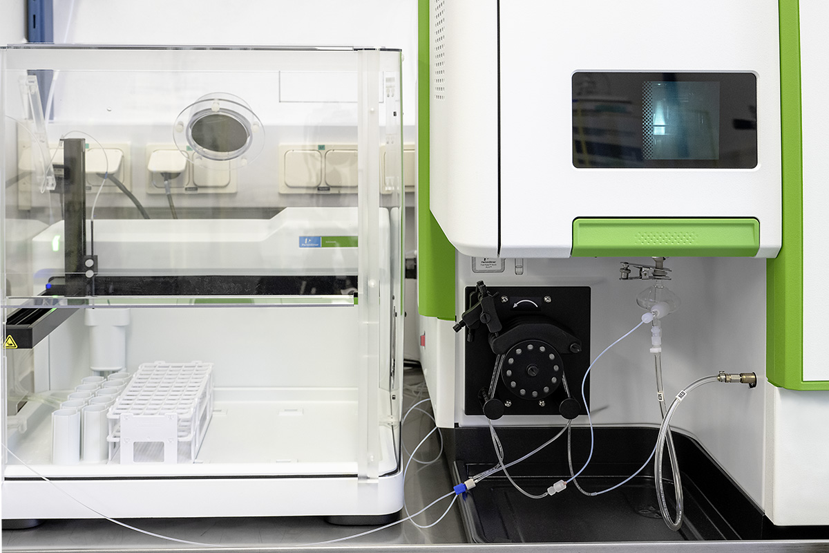Analysis of coatings of medicine products