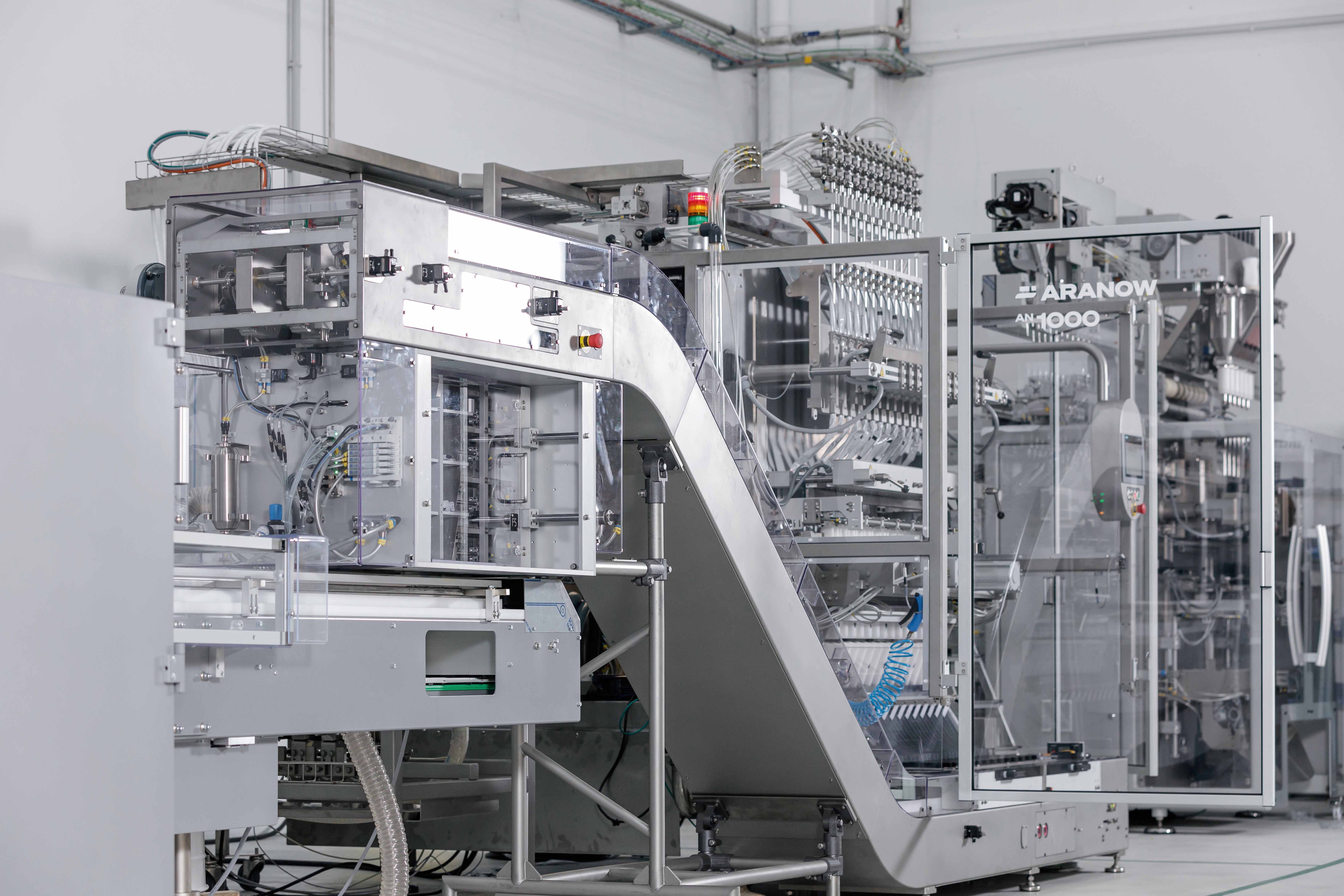 ARANOW Stick Pack and Flat Sachet Machines and complete packaging lines 2