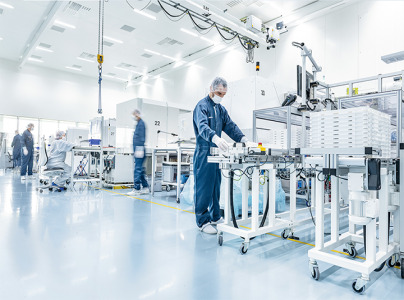 Cleanroom plastics injection moulding by GEMÜ