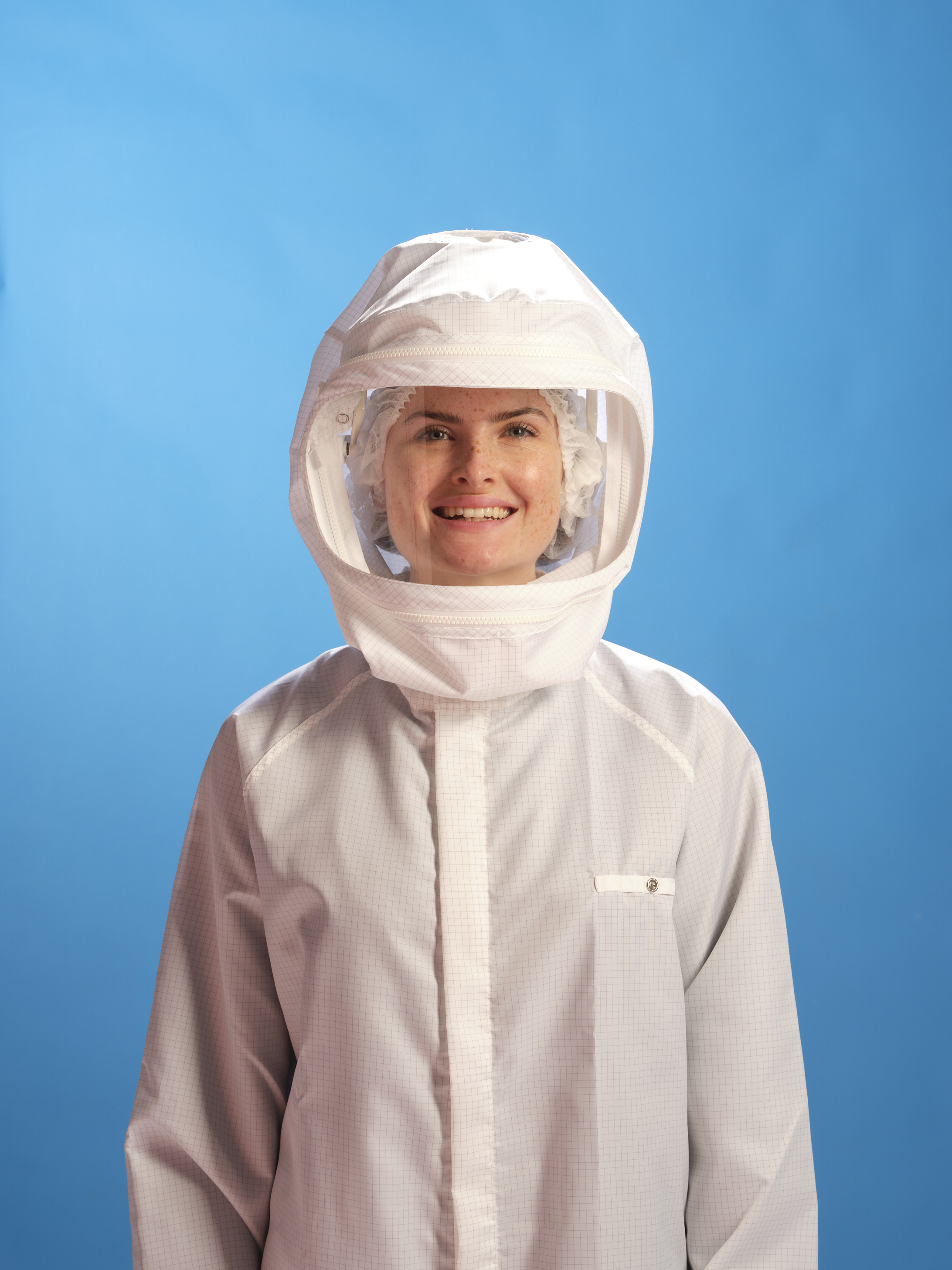 CLEANROOM TEXTILE SOLUTIONS FOR ISO CLASS 4/5/6(GRADE A and B) 1