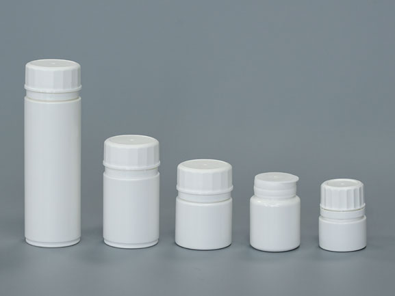 Desiccant container with Child Resistant Cap 2