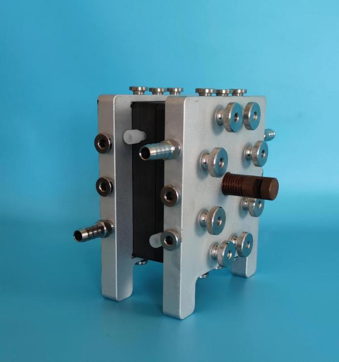Electrochemical reactor 2