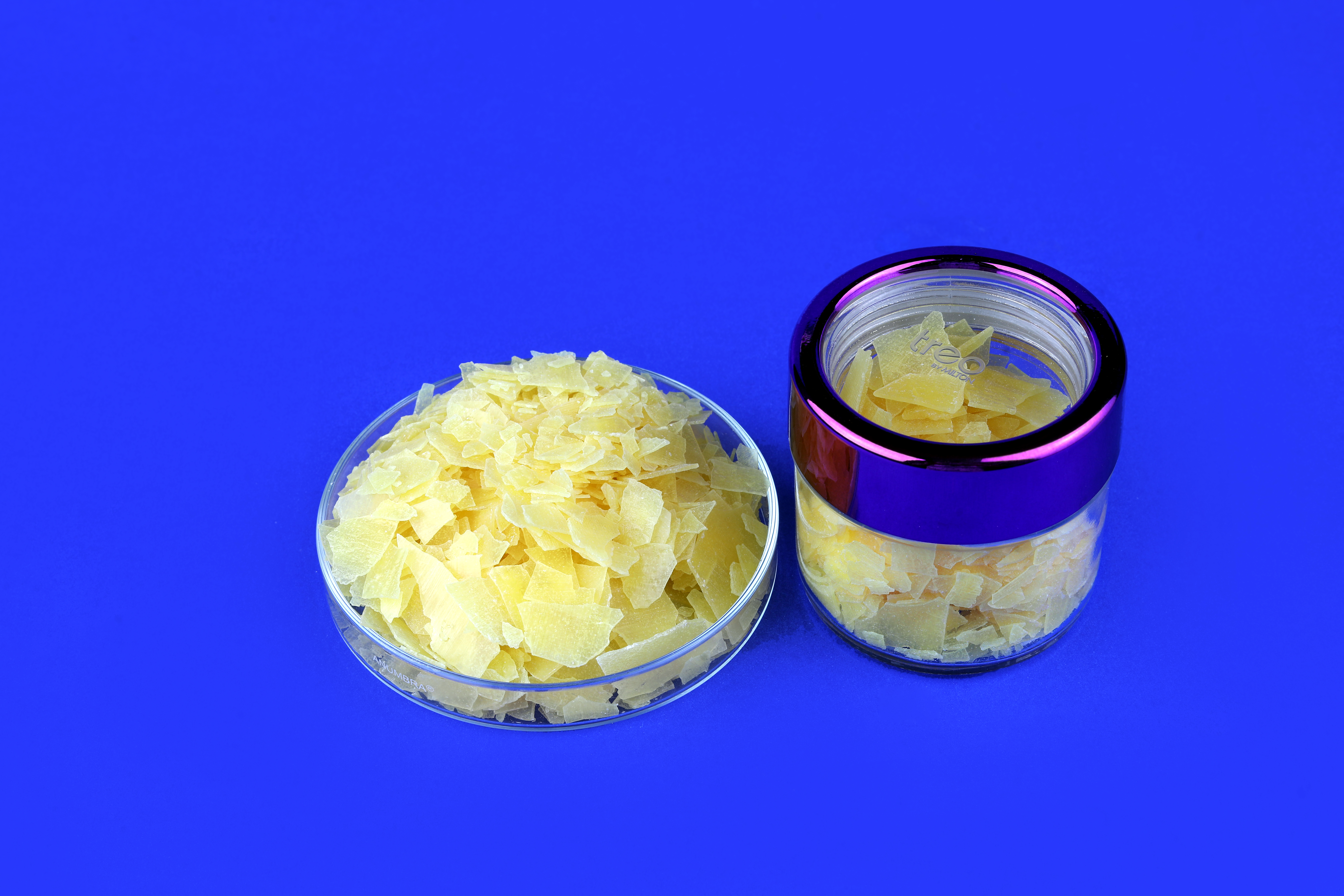 Ethoxylated Lanolin PEG 75-Flakes