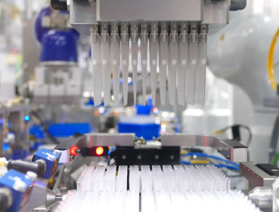 HEKUtip - Injection Molding Automation for Pipette Tips