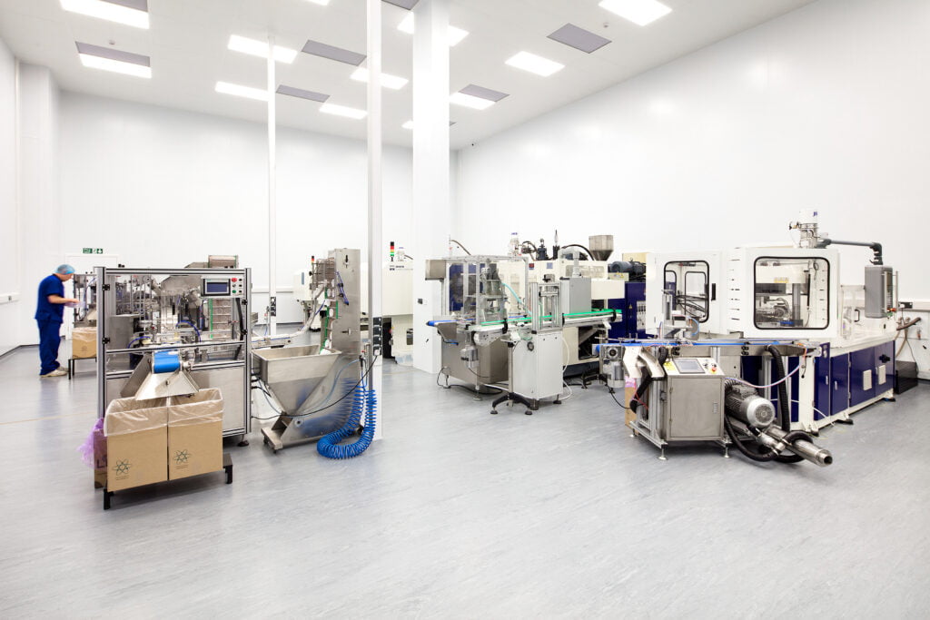 Injection Moulding | Cleanroom Manufacturing for Primary Packaging