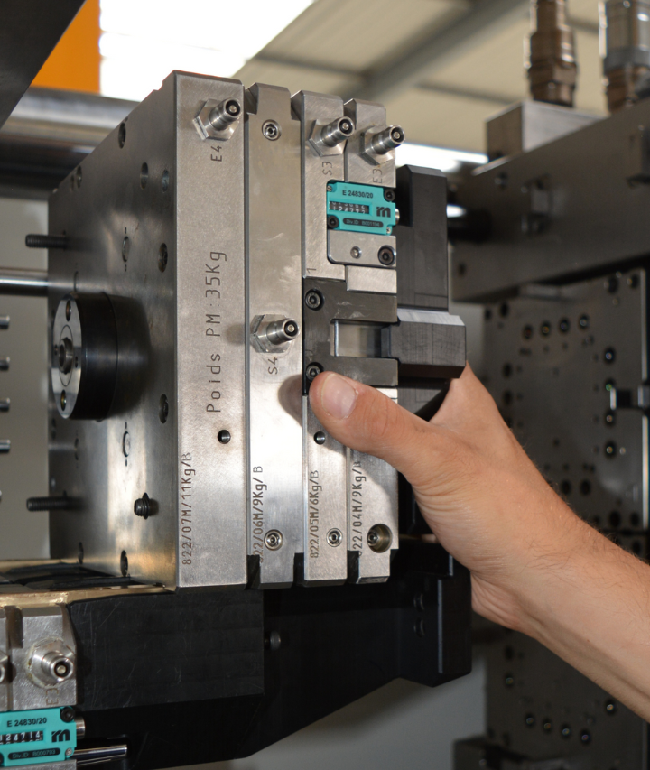 Modular direct injection mould 3