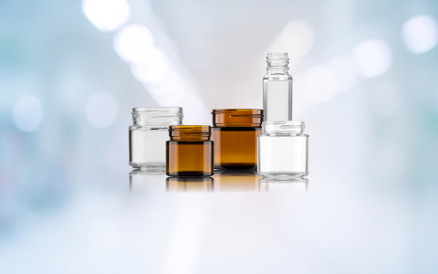 Moulded Glass Topical Wide-Mouth Jars & Roll-On Bottles