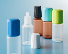 Ophthalmic containers