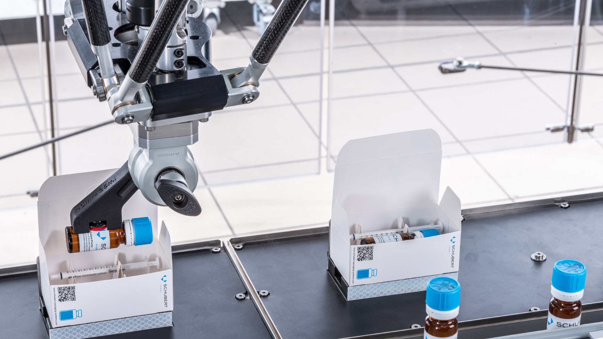 Pharmaceutical packaging machine for ampoules and vials – as a turnkey solution from Schubert 3