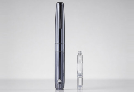 Reusable Dual Chamber Pen for Lyophilized Drug Reconstitution