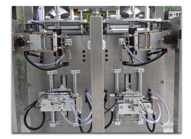 Sachet packing machine 3