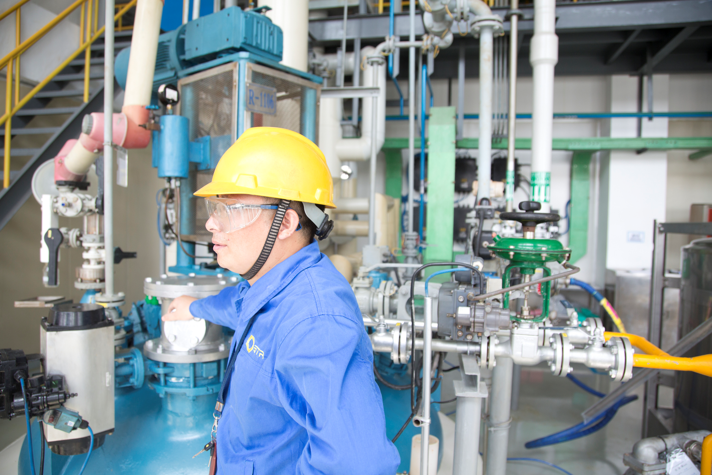 Small Molecule API Development & Manufacturing