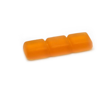 Sports bar with sodium and lemon flavour