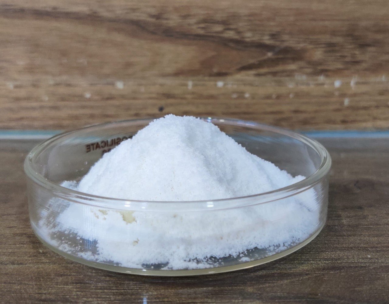 Triphenylphosphine